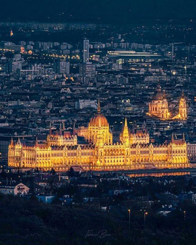 U Home Central Budapest Luaran gambar