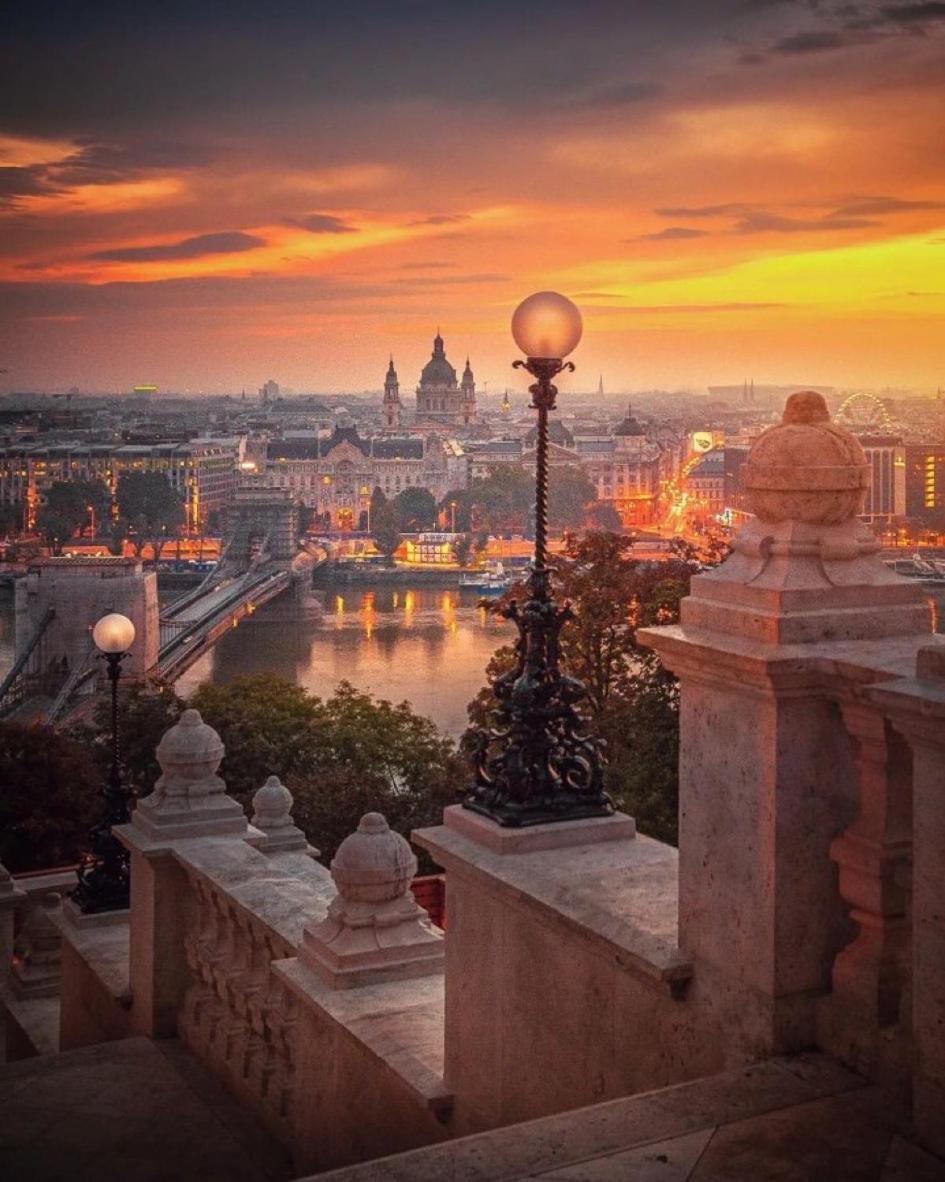 U Home Central Budapest Luaran gambar